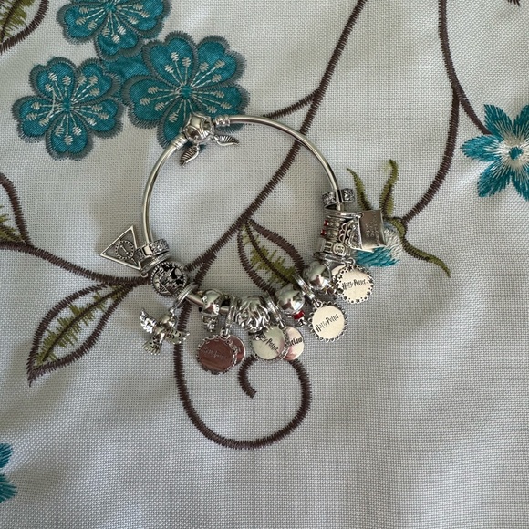 Pandora Harry Potter themed Bangle Bracelet - Picture 7 of 12